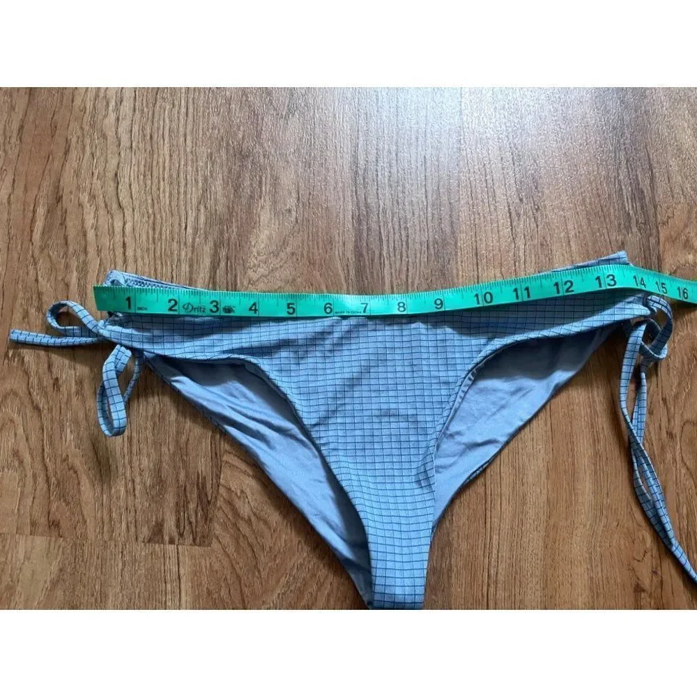 RVCA womens blue checkered bikini bottoms Medium‎